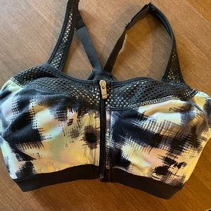 Victoria’s Secret sports bra size 34D double closure
